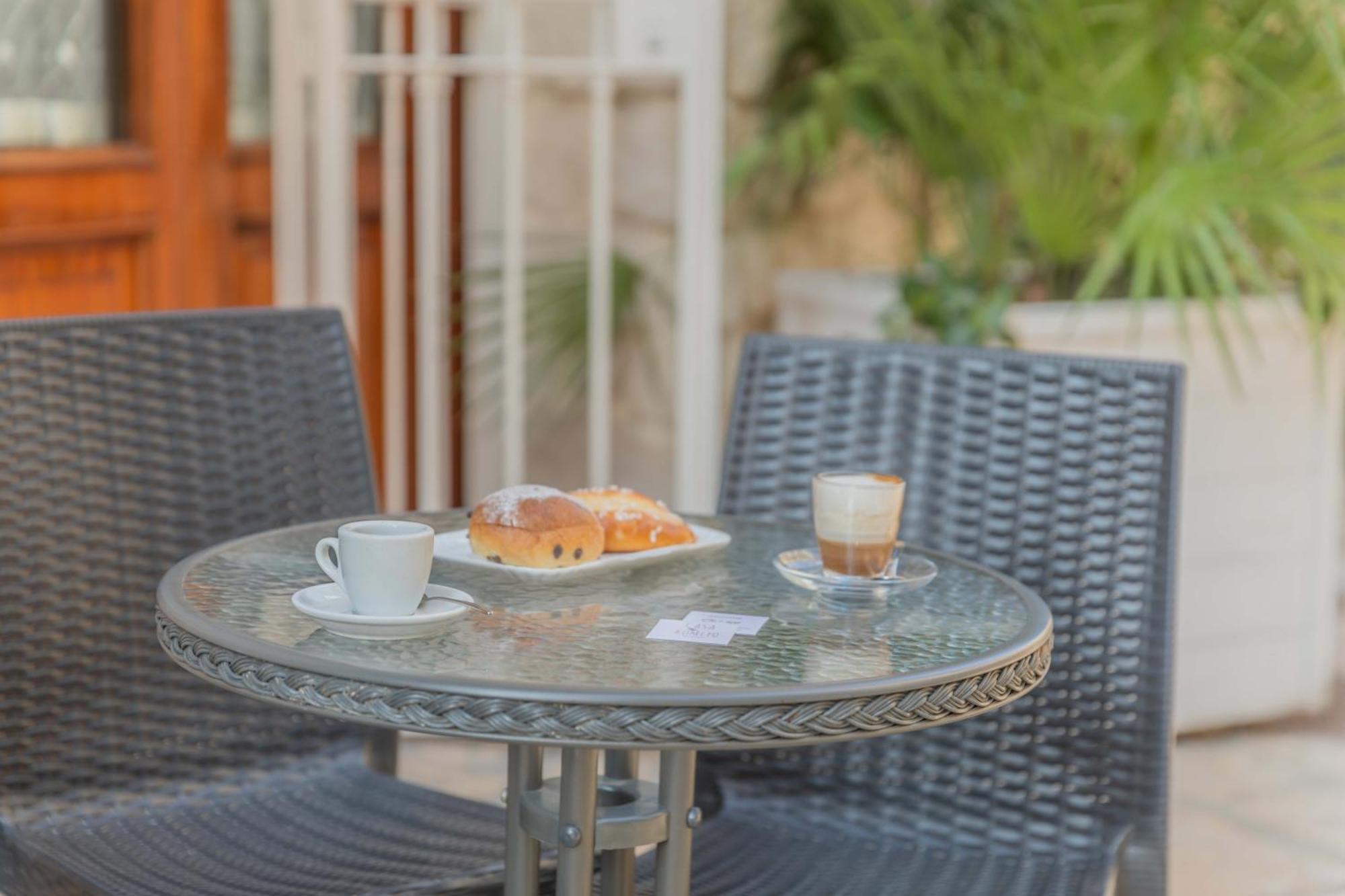 Casa Romito Bed and Breakfast Trani Exteriör bild